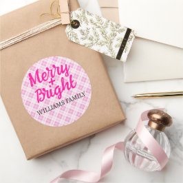 Pink tartan Christmas Merry Bright Familienname Runder Aufkleber