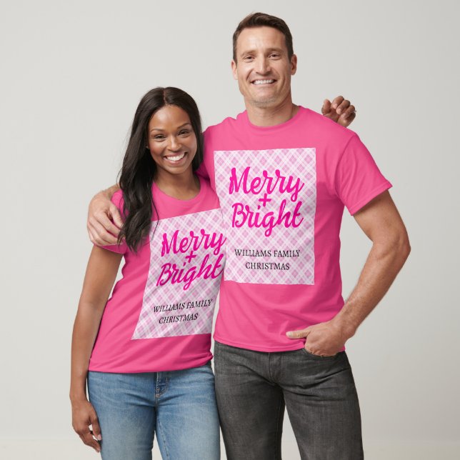 Pink tartan Christmas Merry Bright Familienname T-Shirt (Unisex)