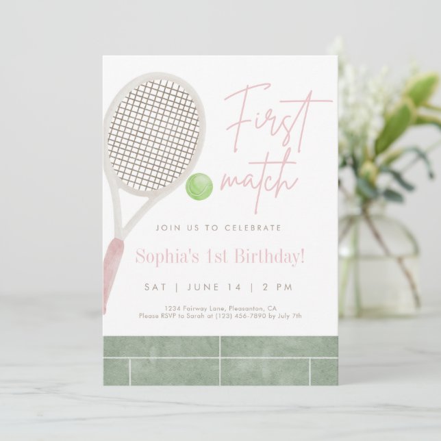 Pink Tennis First Birthday Party Invitation Dankeskarte (Stehend Vorderseite)