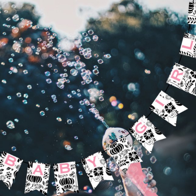 Pink Text Black & White Floral Muster Baby Girl Wimpelkette (Von Creator hochgeladen)