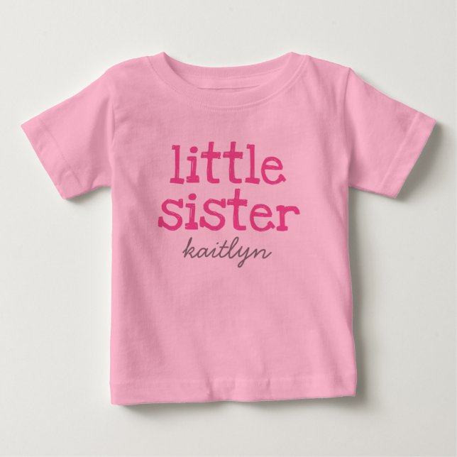 Pink Text Kleine Schwester hinzufügen T - Shirt ei (Vorderseite)