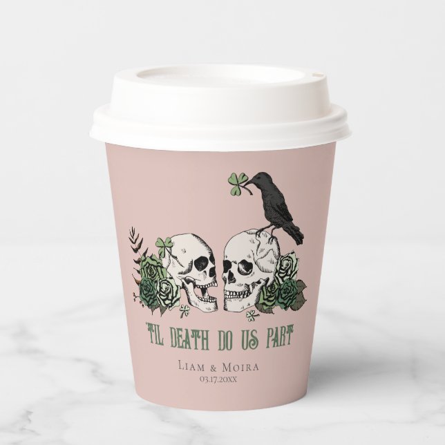 Pink Til Death Gothic Floral Skull Irish Wedding Pappbecher (Vorderseite)