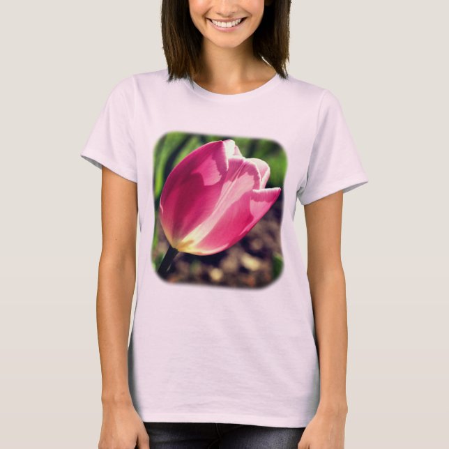 Pink Tulip Sonnenlicht Flora Natur T-Shirt (Vorderseite)