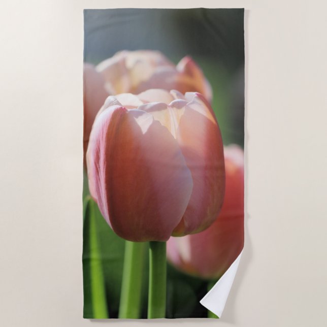 Pink Tulips Strandtuch (Vorderseite)