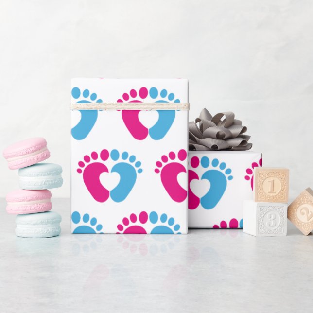 Pink und Blue Baby Footprint Herz Geschenkpapier (Babyparty)