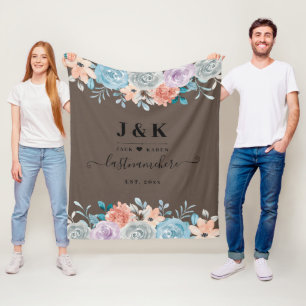 Pink und Burgundy Blush Custom Monogram Fleecedecke