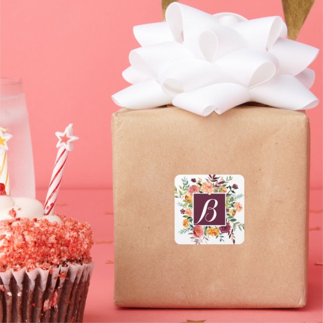 Pink und Burgundy Monogram Aufkleber (Party)