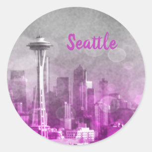 Pink und Grau Bokeh Seattle Skyline Runder Aufkleber
