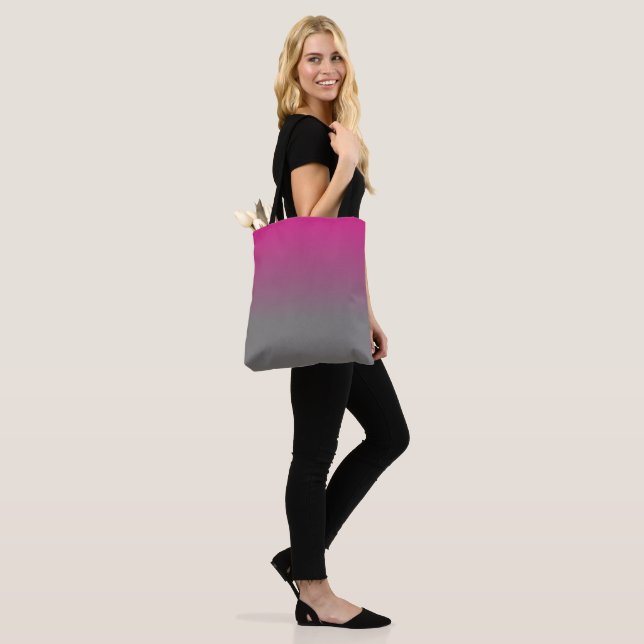 Pink und Grau Ombre Muster (Am Model)