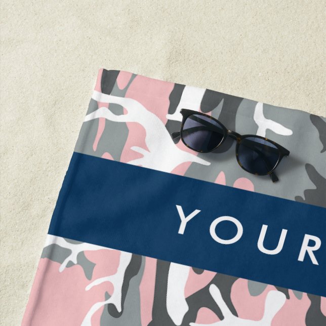Pink und Gray Camouflage Ihr Name personalisieren Strandtuch (Beispiel)