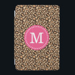 Pink und Leopard Print Custom Monogram iPad Mini Hülle<br><div class="desc">Das elegante iPad Gehäuse ist mit einem modernen leoparden Tiermuster personalisiert,  das mit dem individuelle Name Monogramm in einem gepunkteten Rahmen ist. Klicken Sie auf Anpassen,  um Schriftart und Farben für Monogramme zu ändern,  um ein eigenes Design zu erstellen. Perfekt für ein einzigartiges personalisiertes Geschenk!</div>