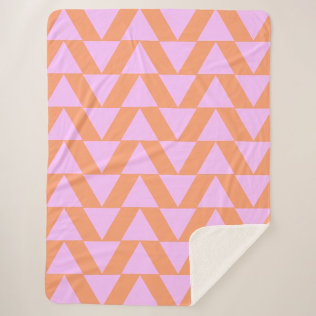 Pink und Orange Modern Geometric Triangle Pattern Sherpadecke (Vorderseite)