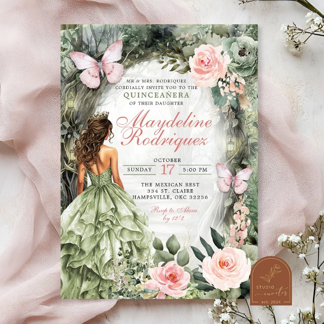 Pink und Sage Green Whimsiswald Quinceanera Einladung (Von Creator hochgeladen)