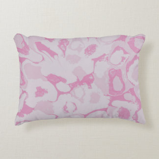 PINK UND WEISSE FLORALTEXTILE DEKOKISSEN