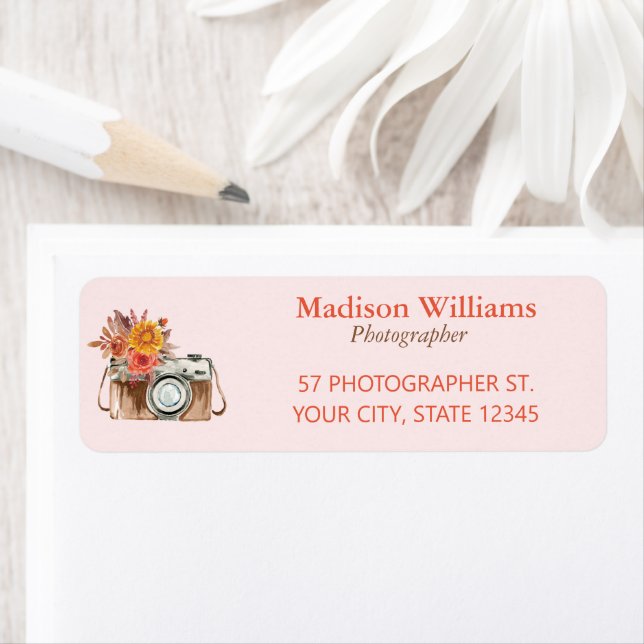 Pink Vintage Aquarellkamera Fotorückgabe (Insitu)