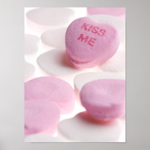 Pink & White Candy Hearts Kiss Me Herzvorlage Poster