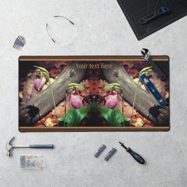 Pink Wild Lady Slipper Orchid Blume Personalisiert Schreibtischunterlage (Arbeitsplatz)