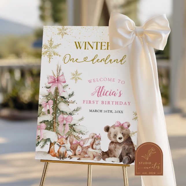 Pink winter onederland woodland welcome sign poster (Von Creator hochgeladen)