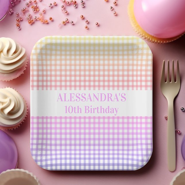 Pink Yellow Pastel Gradient Gingham Birthday Pappteller (Von Creator hochgeladen)