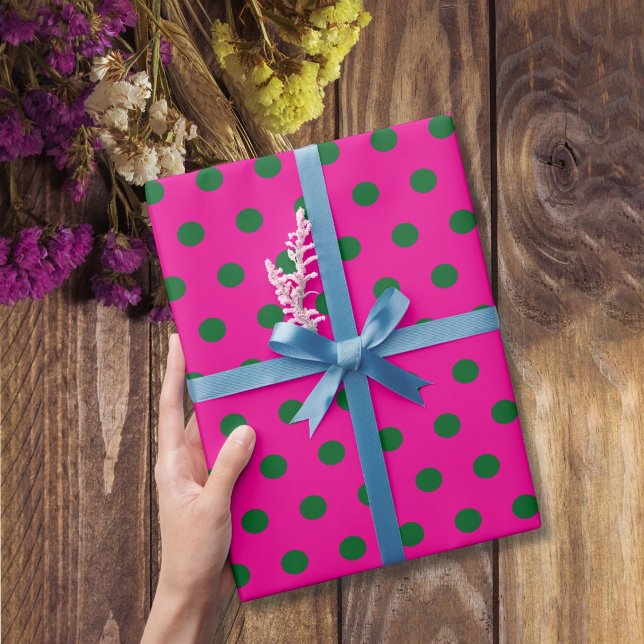 Pinke getupft geschenkpapier (Von Creator hochgeladen)