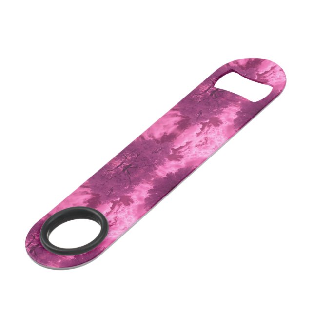 Pinkish Hues Infrarot Cloud Speed Flaschenöffner (Vorderseite Schrägansicht)