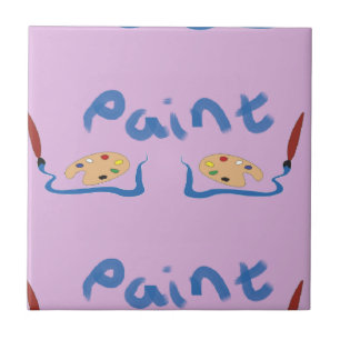 Pinsel und Farbpalette auf lila Fliese