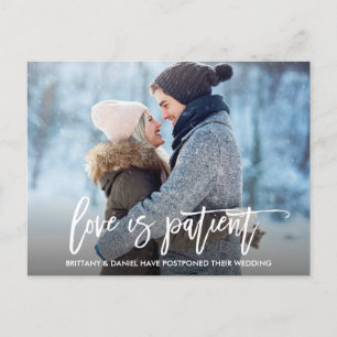 Pinselschrift Hochzeit Zurückgestellt Liebe ist Pa Postkarte