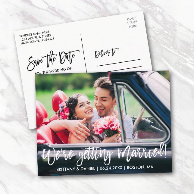 Pinselskript Wir werden Save the Date heiraten Postkarte (Customize to change your personalized text size or text style.)