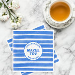 Pinselstriche Streifen Blue Custom Bar Bat Mitzvah Serviette<br><div class="desc">Perfekt für eine Fledermausmitzvah, Bar mitzvah oder andere jüdische Feiern! Handgemachte abstrakte Kunst mit lockeren Pinselstrichen für Sie auf der Vorderseite! Vollständig anpassbar! Klicken Sie auf "Personalisieren" oben, um den Text zu bearbeiten. Klicken Sie auf "Bearbeiten mit dem Designwerkzeug", um die Schriftart, Farben und Einstellungen anzupassen. VIELEN DANK FÜR DIE...</div>