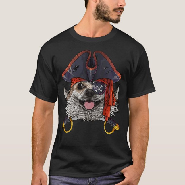 Pirate Chihuahua Piratenflagge Halloween T-Shirt (Vorderseite)