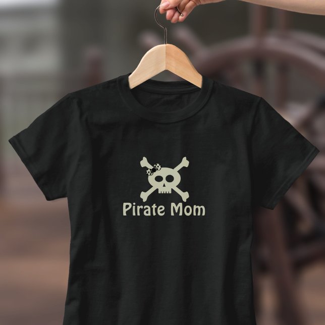 Pirate Mama Skull Crossbones Halloween T - Shirt (Yarr! Pirate Mom Shirt! It's arrrr-fully adorable!)