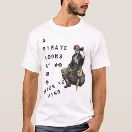 Pirate sieht 40 T - Shirt an