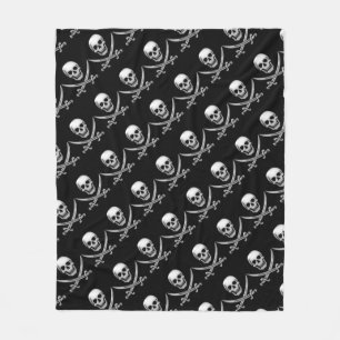 Pirate Skull and Sword Crossbones (TLAPD) Fleecedecke