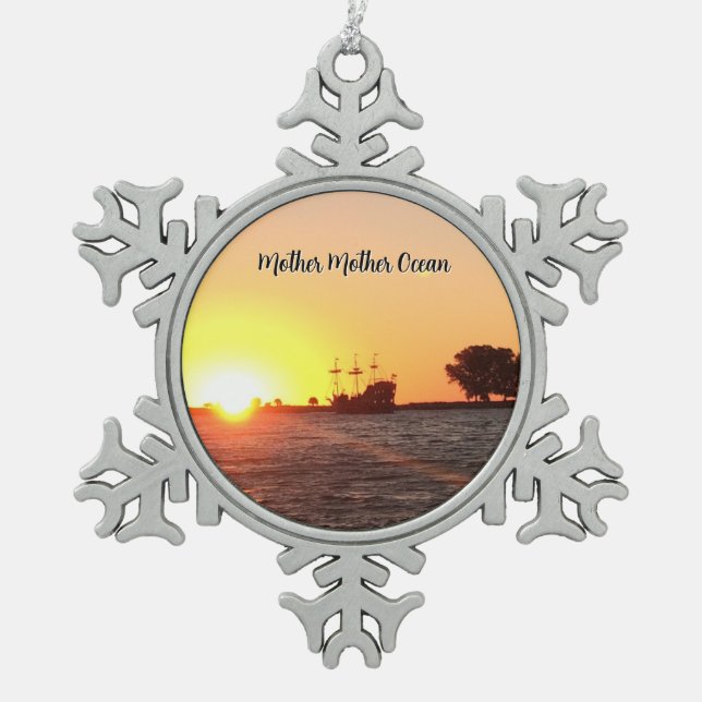 Pirate Soul Schneeflocken Zinn-Ornament (Vorderseite)