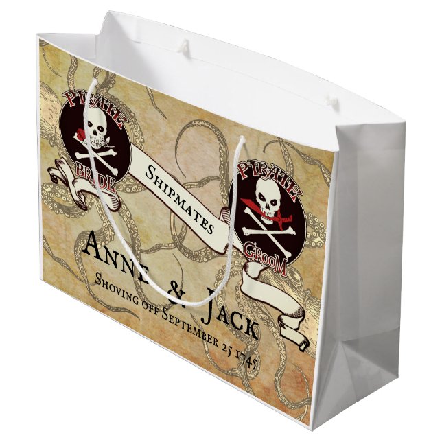 Pirate Wedding Große Geschenktüte (Rückseite Schrägansicht)