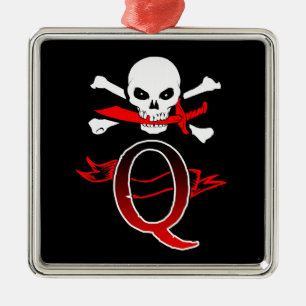 Piratenflagge Q Monogramm Ornament Aus Metall