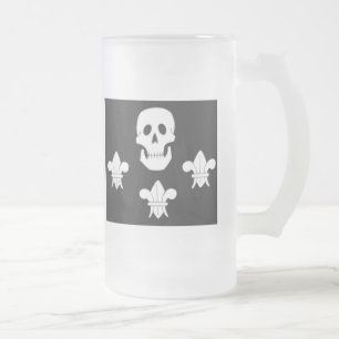PIRATENFLAGGE SKULL UND DREI LILIES FLAG MATTGLAS BIERGLAS
