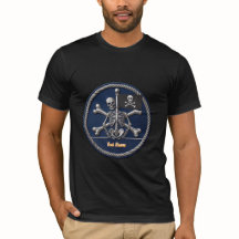 Piratenschädel-T-Shirt mit individuellem Namen und
