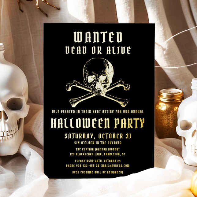 Piratenschädel und Knochen Halloween-Party Gold Folieneinladung (Pirate Skull & Bones Black Halloween Party Gold Foil)