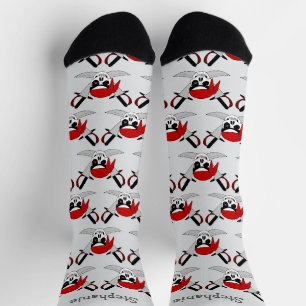 Piratenschädel- und Schwerter-Design Socken