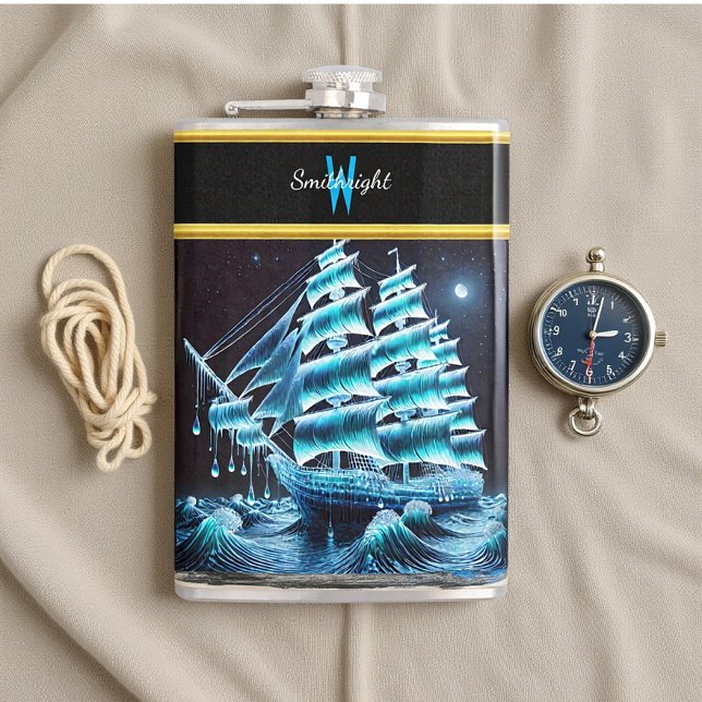 Piratenschiff-Glides auf dem Schimmern der Nacht Flachmann (Von Creator hochgeladen)