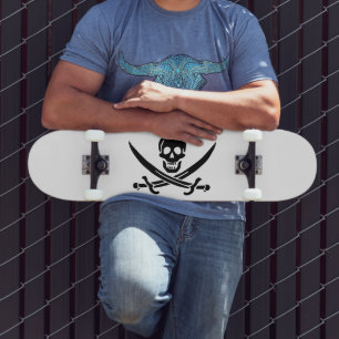 Piratflagge Totenkopf gekreuzte Schwerter Skateboard
