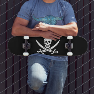 Piratflagge Totenkopf gekreuzte Schwerter Skateboard