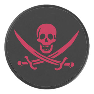 Piratflagge Totenkopf & Schwerter von Calico Jack Eishockey Puck