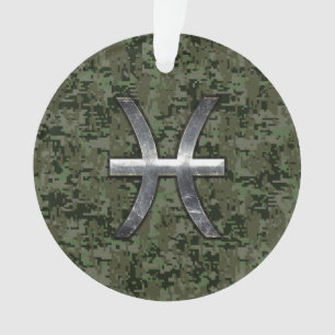 Pisces Zodiac Sign auf Woodland Green Digital Camo Ornament