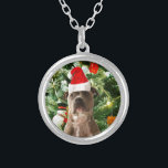 Pitbull Dog Christmas Tree Ornaments Snowman Versilberte Kette<br><div class="desc">Pitbull Hund Weihnachtsbaumschmuck Schneemann Doormat.Niedlich Pitbull Hund mit Weihnachtsbaumschmuck Schneemann im Hintergrund.</div>