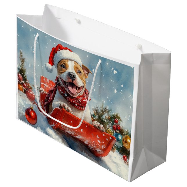 Pitbull Hund in Sledge Lass es Schnee Weihnachten Große Geschenktüte (Vorderseite Schrägansicht)