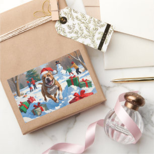 Pitbull Hund läuft im Schnee mit Weihnachtshut Rechteckiger Aufkleber