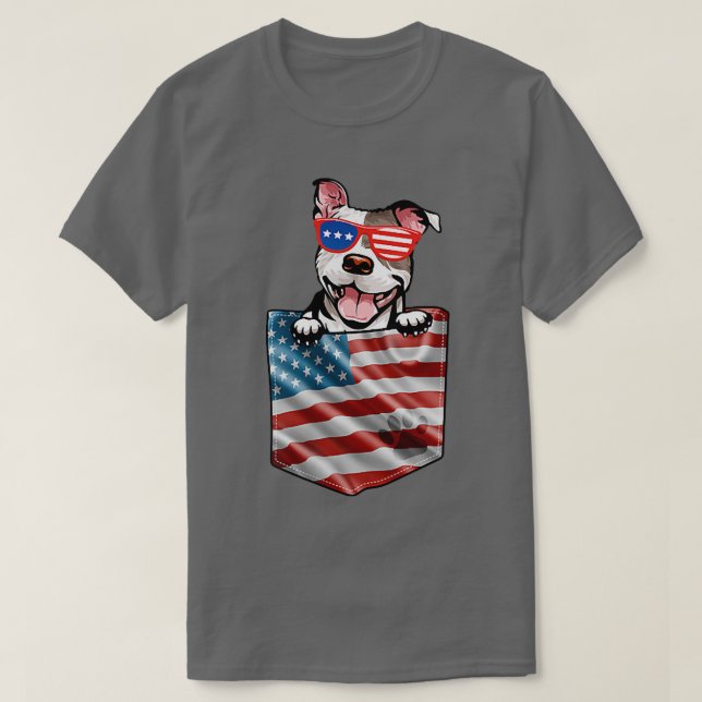 Pitbull in Pocket American Flag Patriotic 4. J T-Shirt (Design vorne)