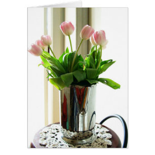 Pitcher von rosa Tulips